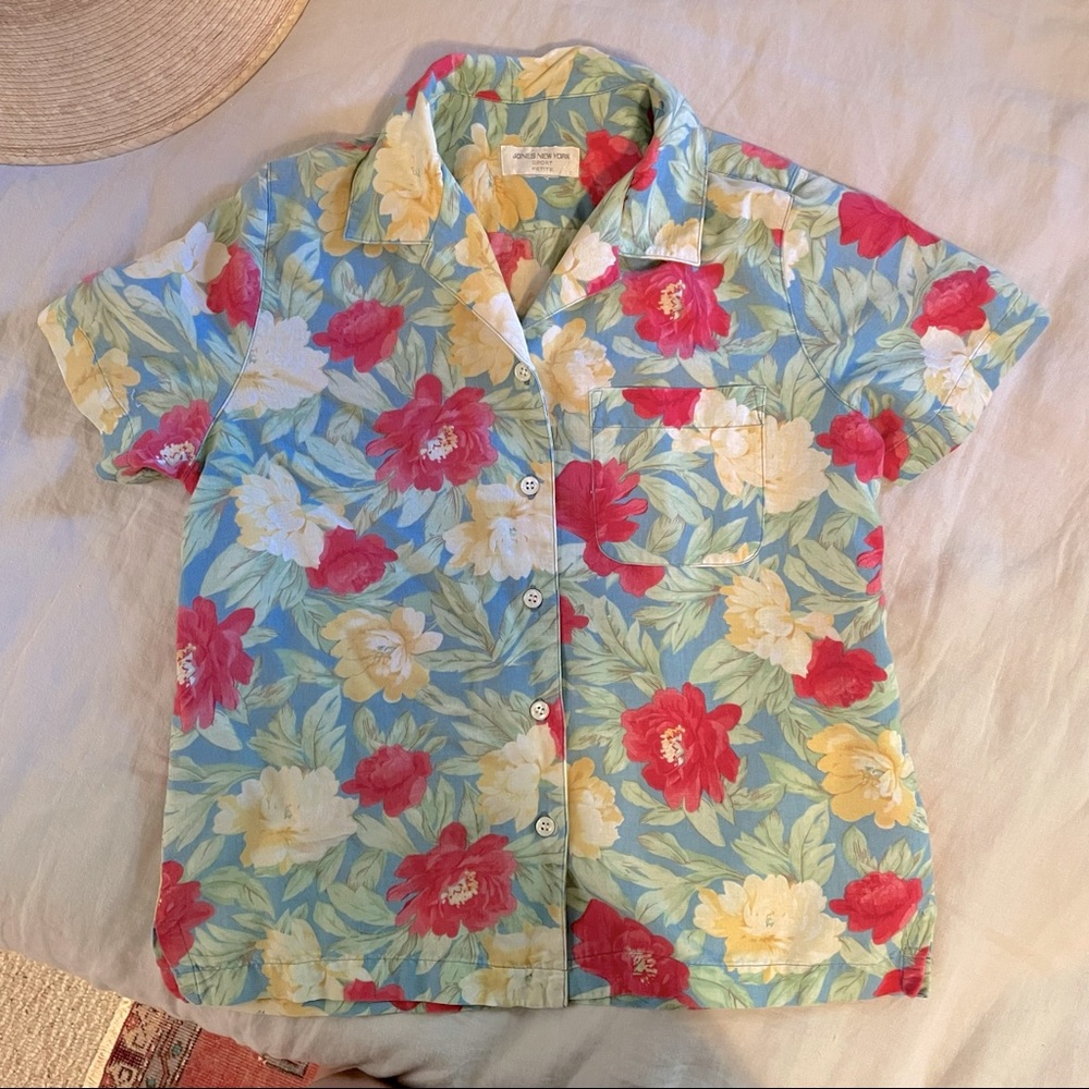 Vintage floral blouse button up